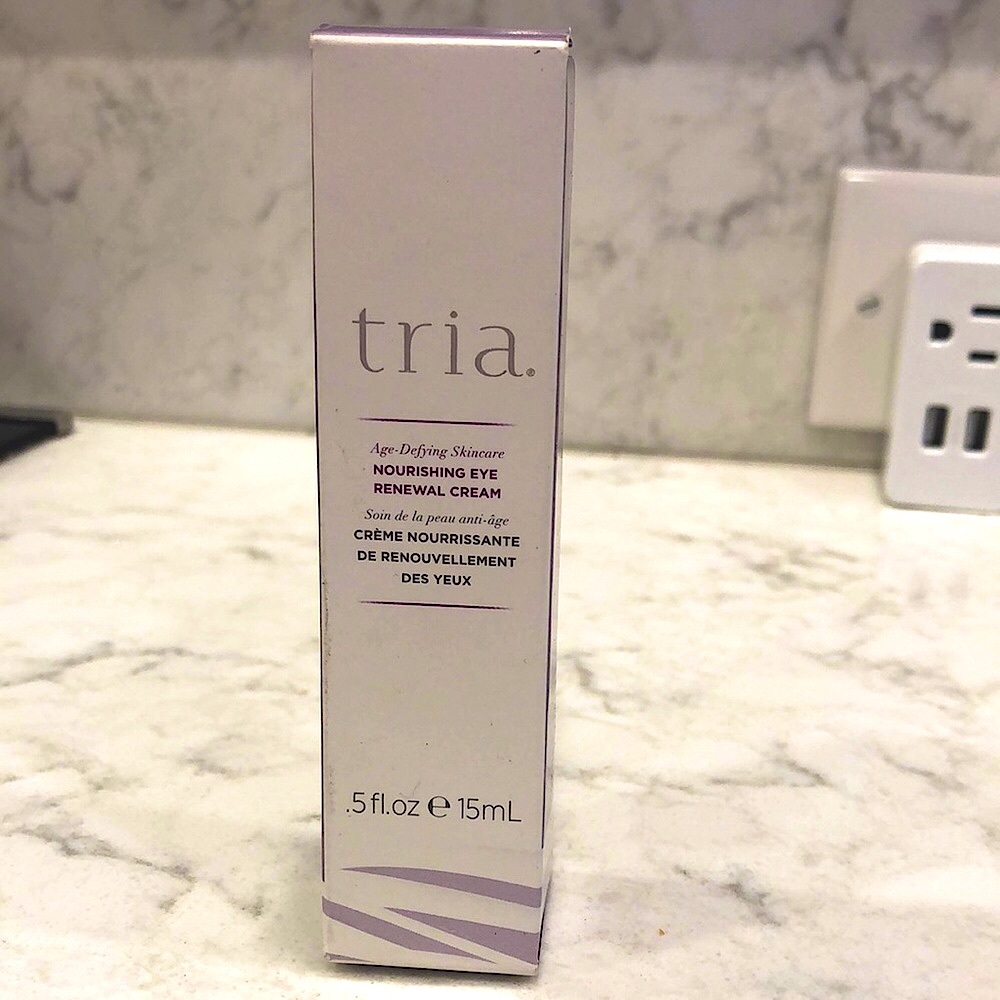 NEW! Tria eye renewal serum - Picture 2 of 4